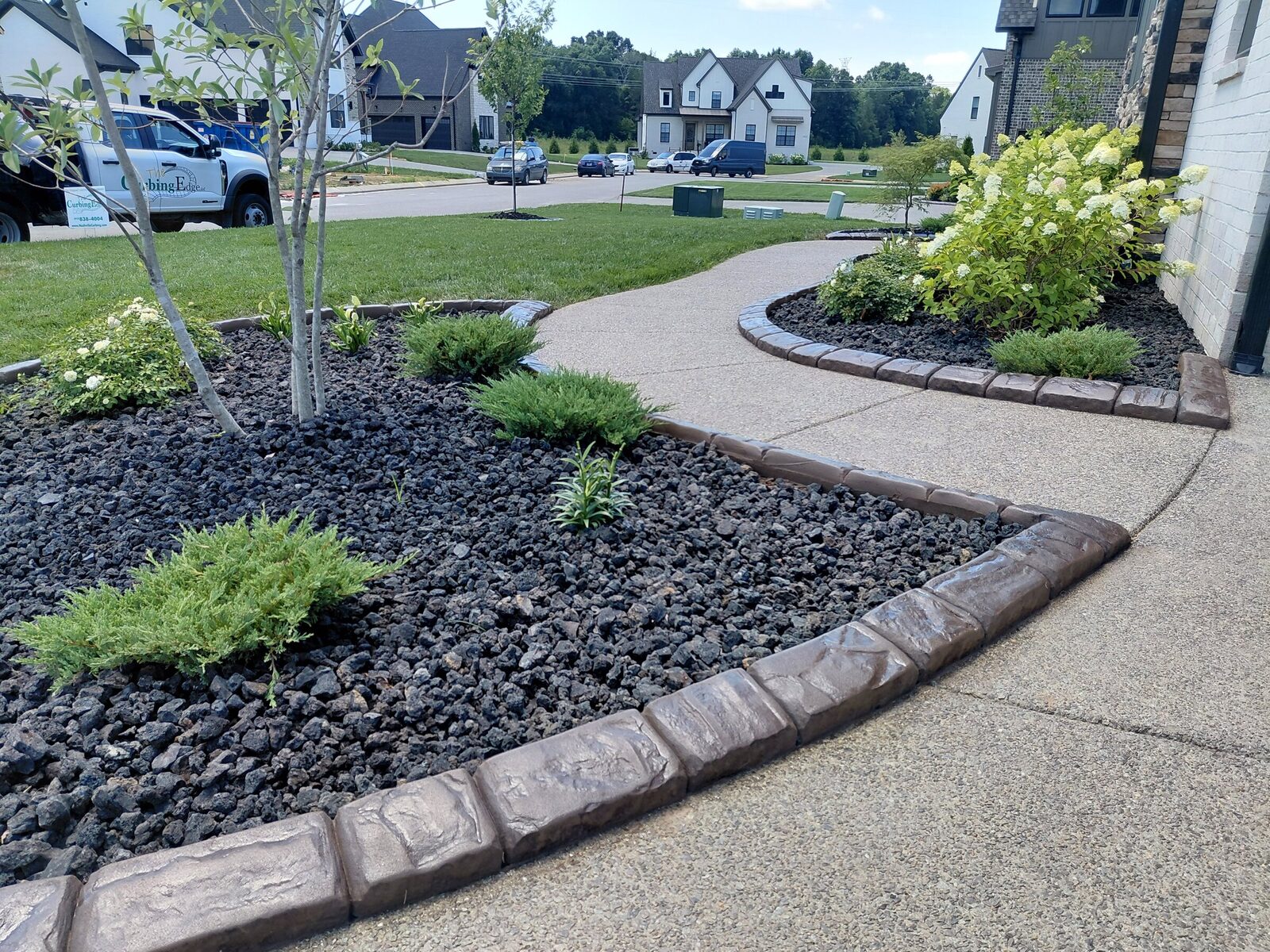 Walkway border, Riverstone pattern