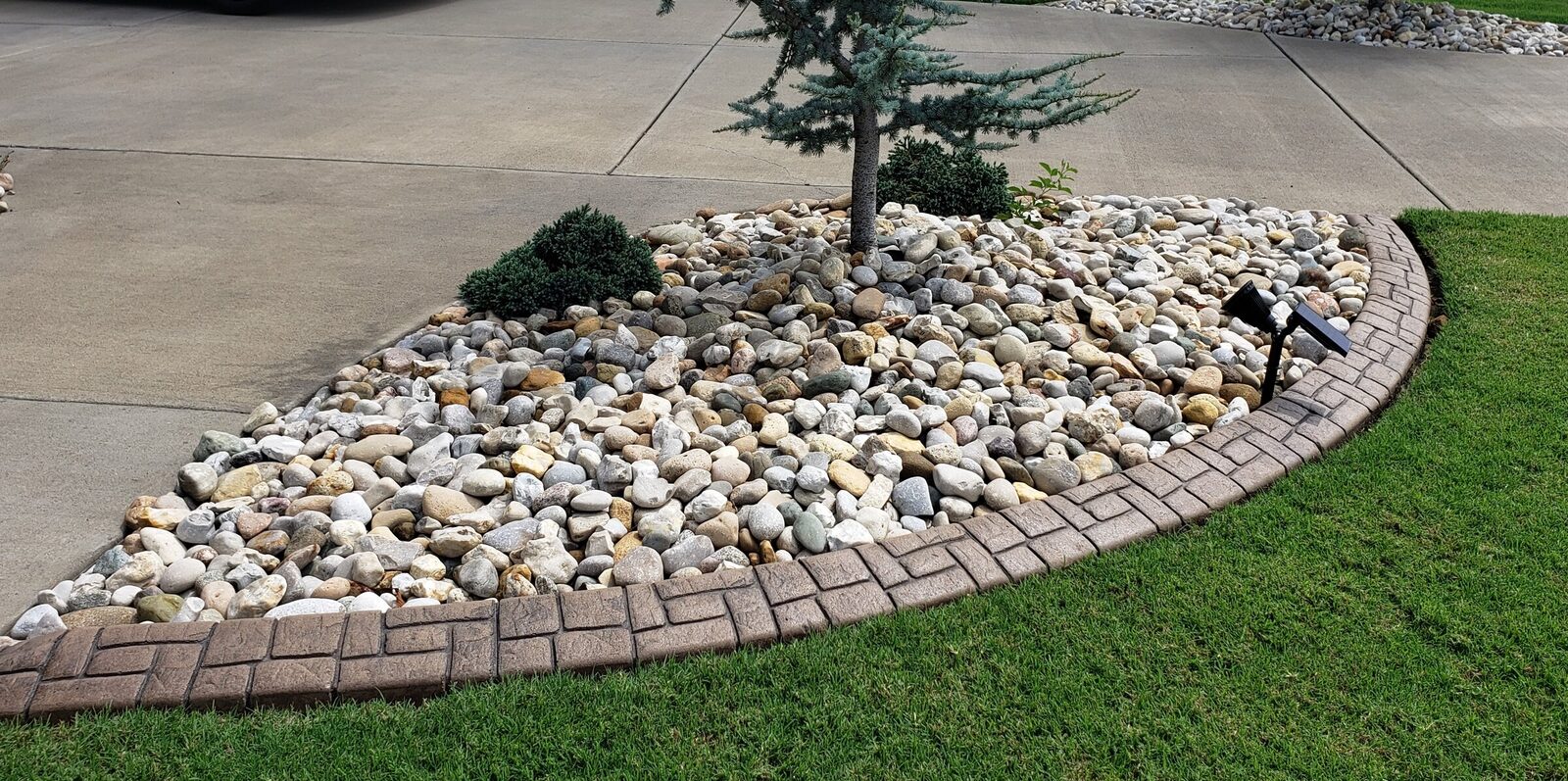White river-rock island, Ashlar Slate pattern