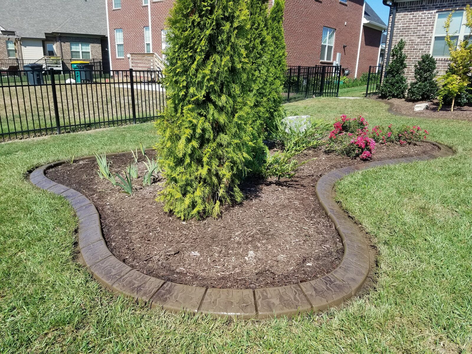 Evergreen island ring, Cobblestone pattern