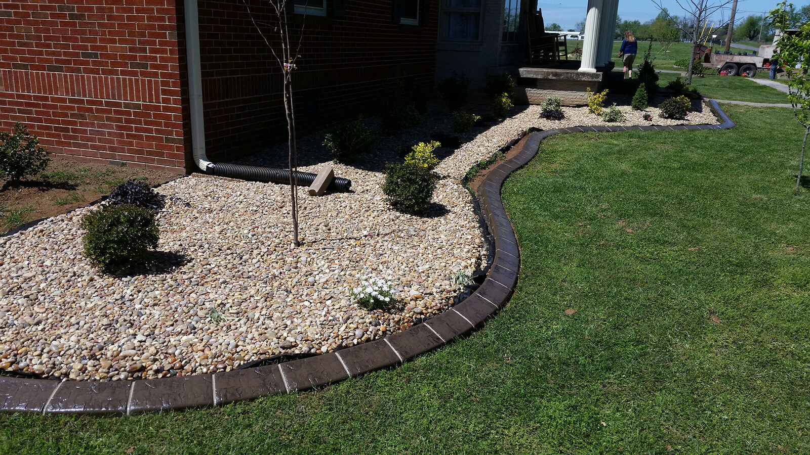 River-rock foundation bed