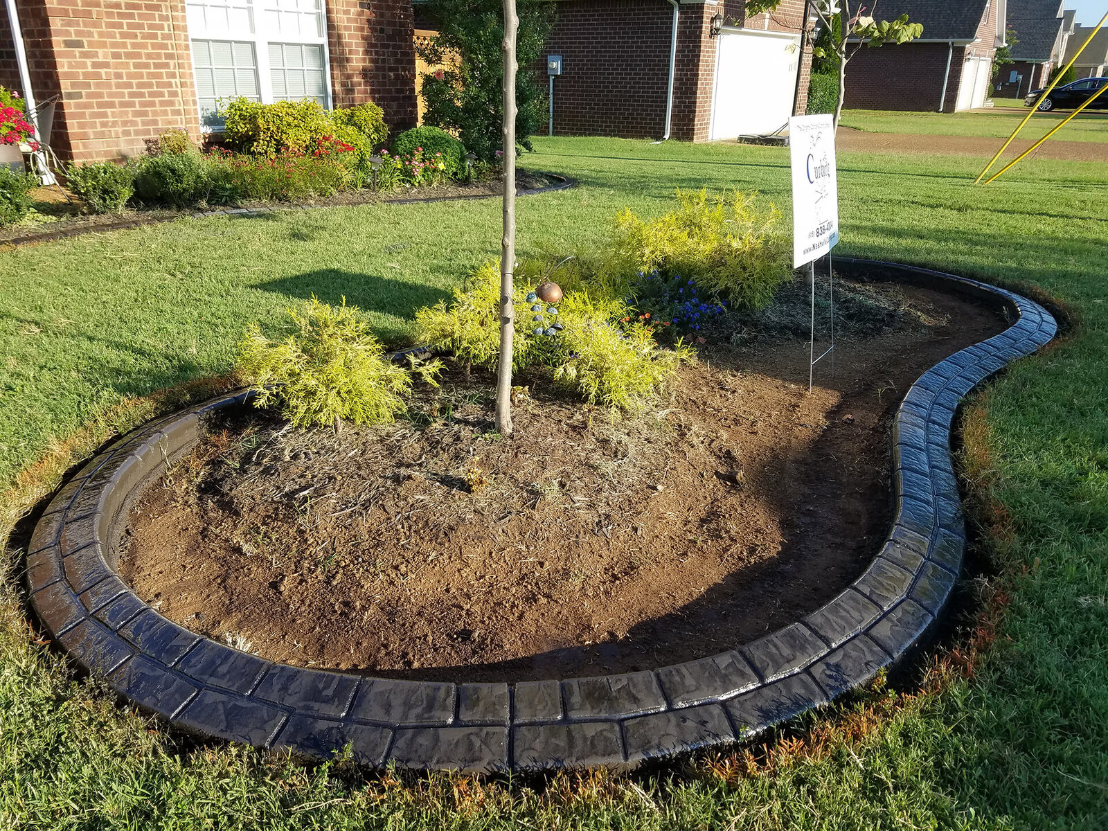 Circular tree island