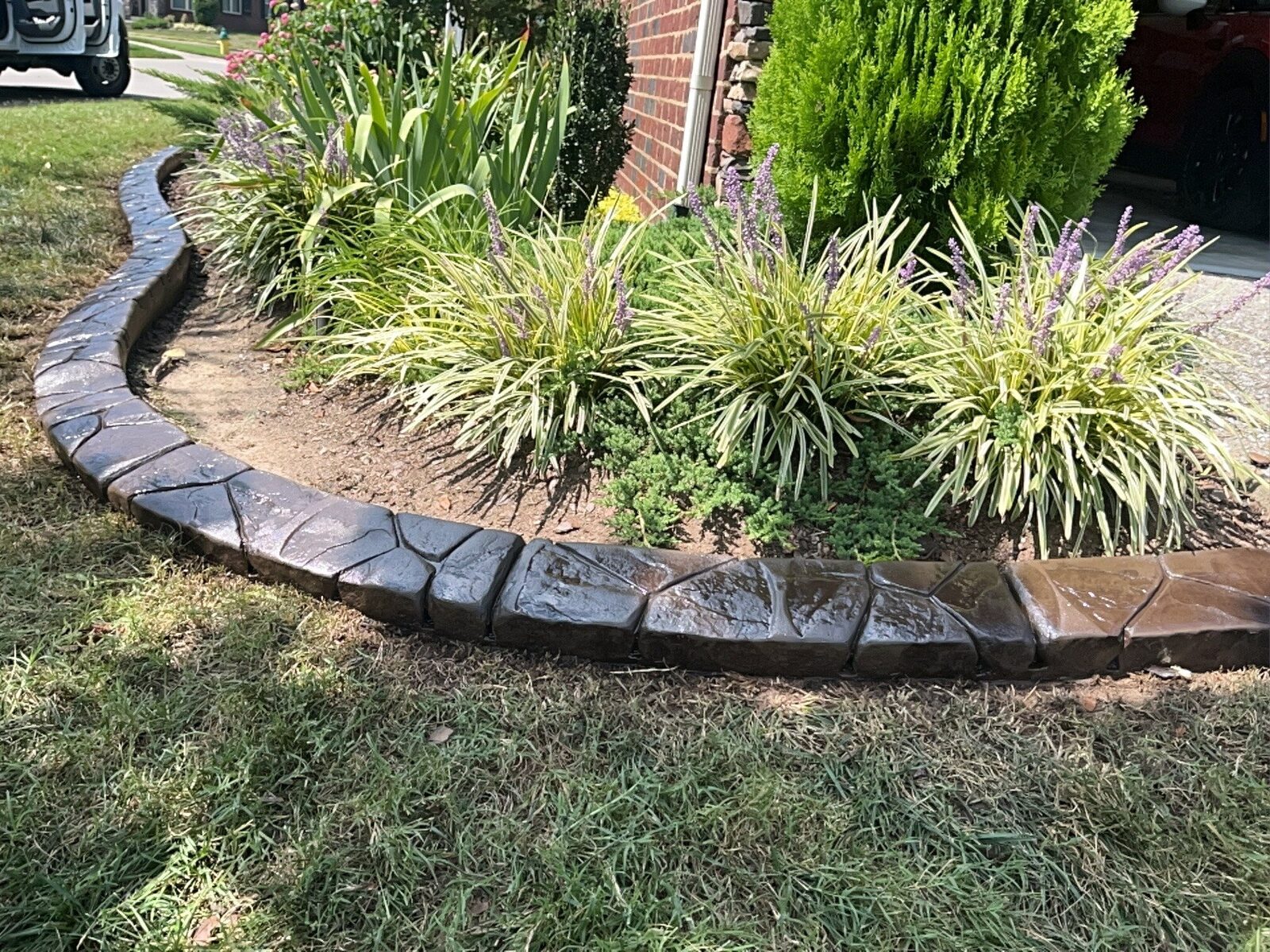 Perennial bed along the front walk, Random Stone pattern